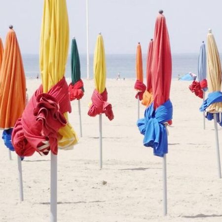 Le Cyrano, Deauville - App. T2 Proche De La Mer Kültér fotó